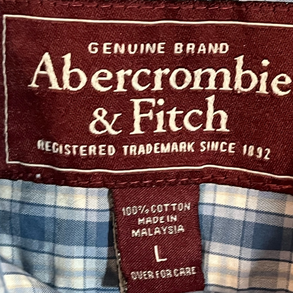 Abercrombie & Fitch Blue Casual Button Down Shirt - Picture 3 of 4